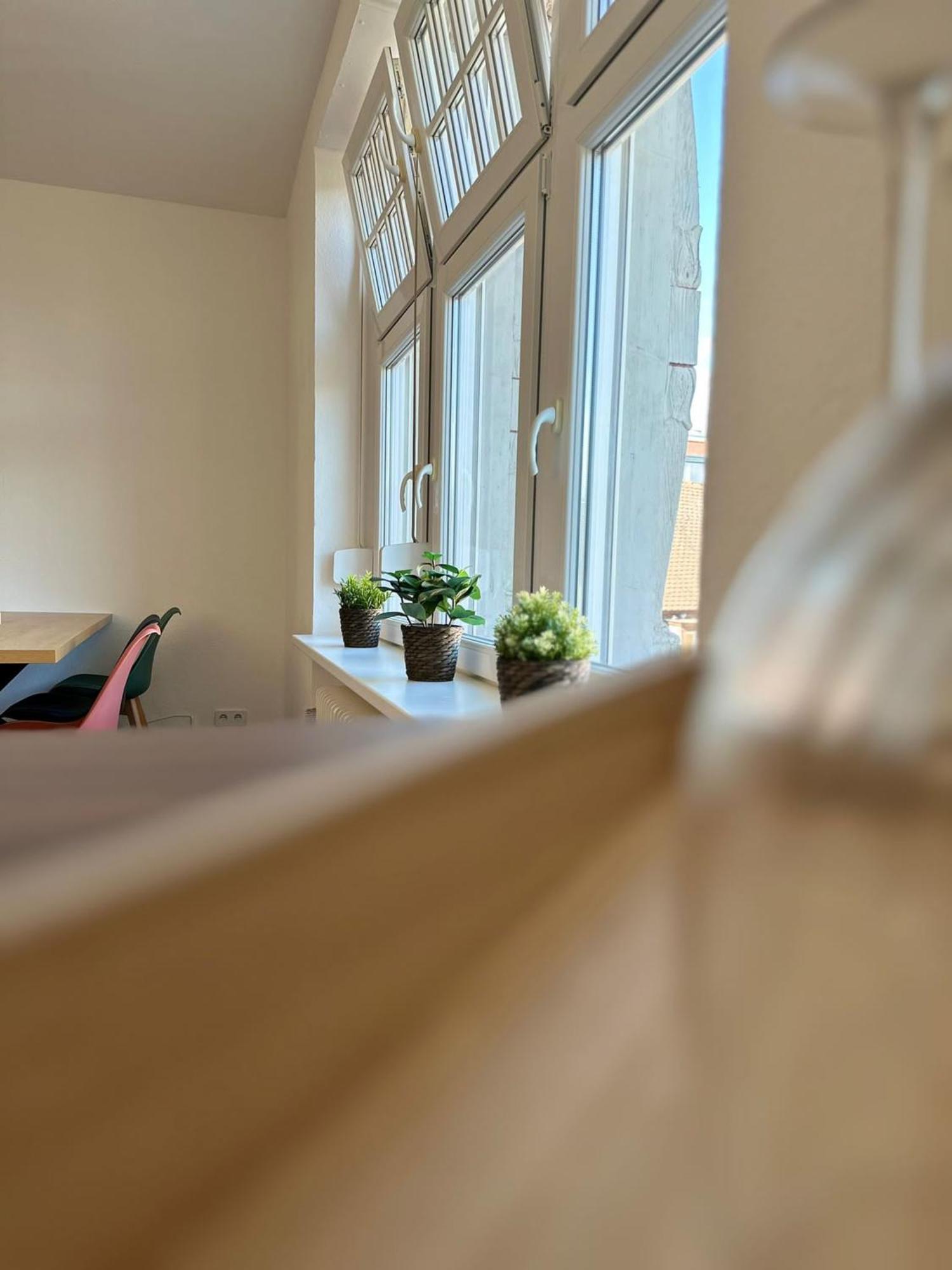 Amao-Brown I Exklusives City-Apartment I 85Qm I Privatparkplatz & Komfort I King-Size Bed Lahr  Eksteriør billede