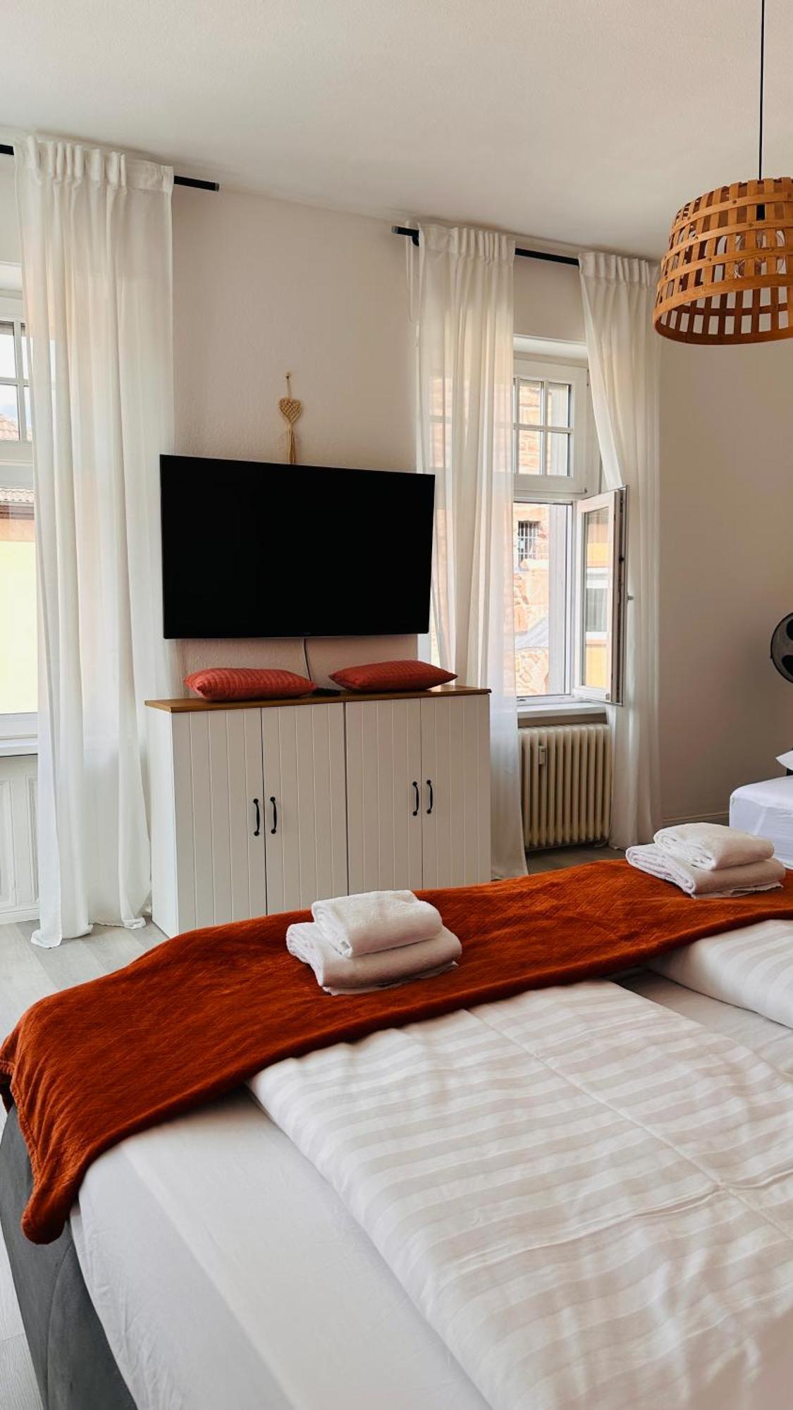 Amao-Brown I Exklusives City-Apartment I 85Qm I Privatparkplatz & Komfort I King-Size Bed Lahr  Eksteriør billede